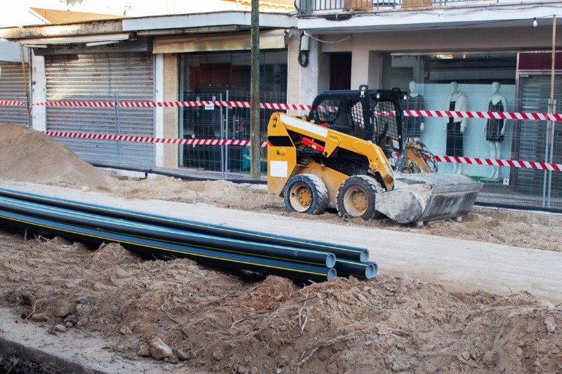 reposición de tuberías en instalaciones municipales